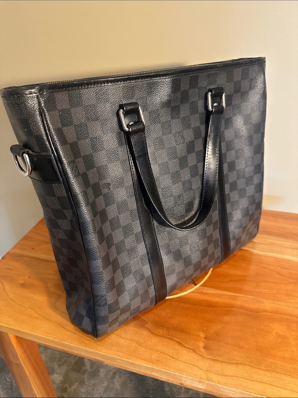 Authentic Louis Vuitton Tadao Handbag damier graphite PM.